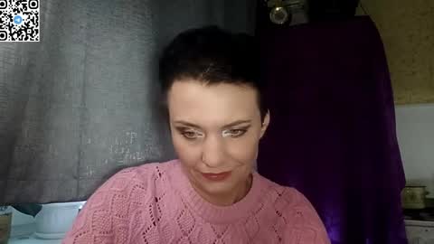 hotmamaqueen234 online show from April 25, 1:41 pm
