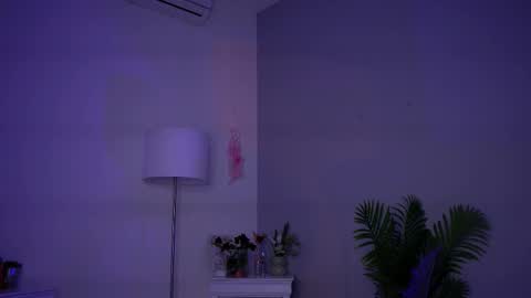 Molly online show from November 8, 6:16 am