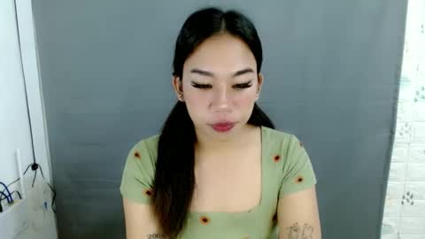 jelaigrande  online show from March 5, 8:00 am