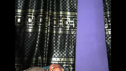 hottie baddie14 online show from January 7, 1:32 am