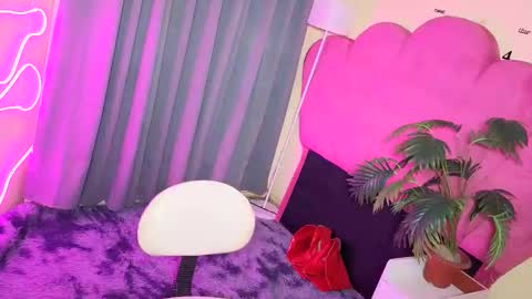 kylie online show from December 19, 5:41 pm