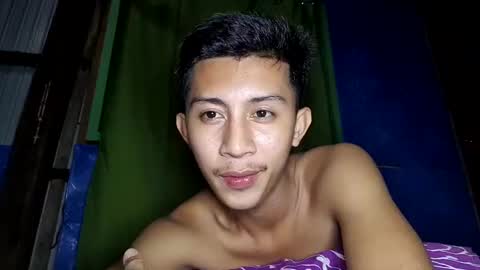 Snapshot of hottie_kylexx chatting on March 2, 2:21 pm Asian creamycumxx online show from March 2, 2:21 pm