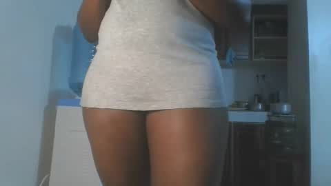Snapshot of hottie_vera chatting on September 18, 9:46 am vera online show from September 18, 9:46 am
