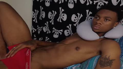 independent Model online show from February 8, 1:32 am