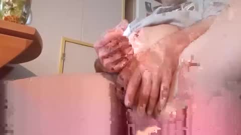 hottinrh2 online show from April 17, 12:51 pm