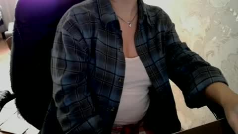 hotty_mary online show from June 17, 12:43 pm