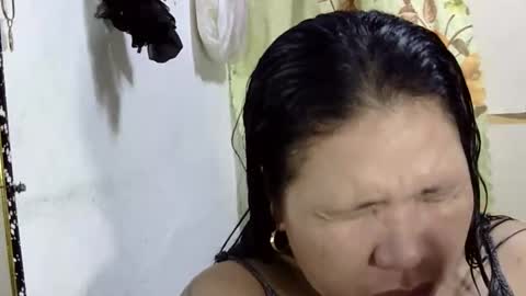 hottycrissy4u online show from April 29, 12:10 pm
