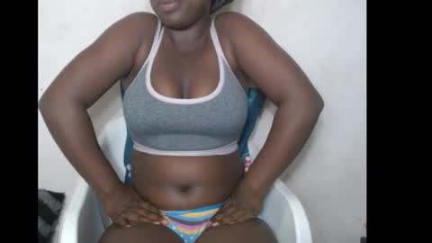 hottylissa1 online show from November 29, 6:48 pm