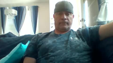 hotyummycock69 online show from April 27, 7:11 pm