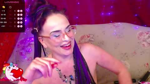 Snapshot of hotzlata chatting on February 15, 12:43 pm Hotzlata online show from February 15, 12:43 pm