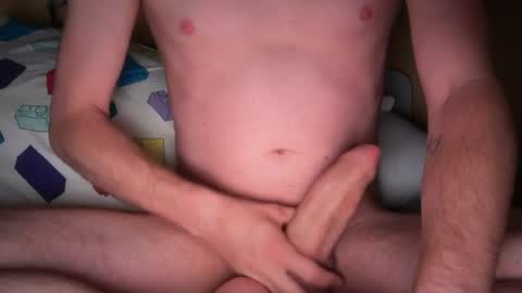 hugeandyy123 online show from June 16, 12:47 am