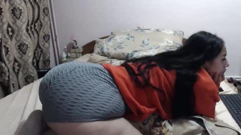 hugeassdevil online show from October 5, 6:59 pm