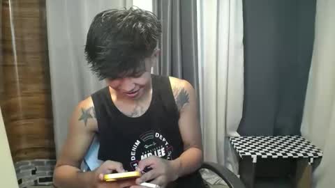 hugecockchristian online show from November 24, 8:02 am