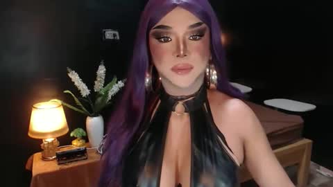 Christine online show from April 12, 8:51 am