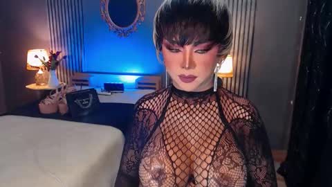 Christine online show from November 2, 8:58 am