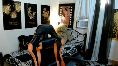 Snapshot of hugecockgoddessx chatting on September 28, 2:20 am hugecockgoddessx online show from September 28, 2:20 am