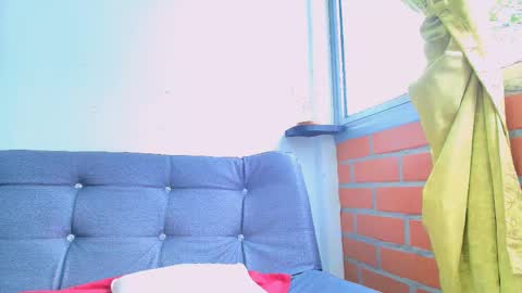 hugo_bighot online show from December 3, 1:27 pm