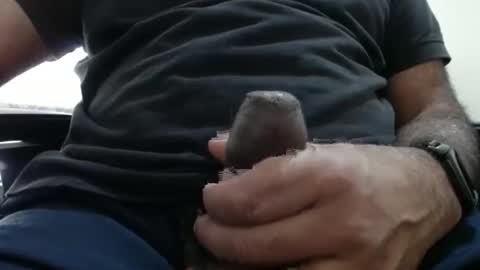 Snapshot of hugo_bulls chatting on November 2, 1:16 am HunkyLover online show from November 2, 1:16 am