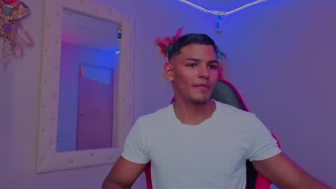 Hugo Cano online show from April 29, 8:35 pm