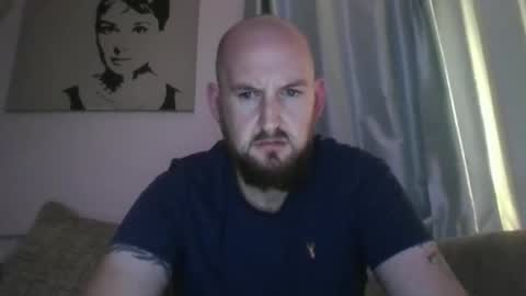 Hunghorny2630 online show from October 29, 12:23 am