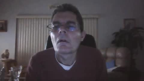 hunkmasclefad458 online show from April 20, 4:37 am