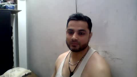 hunkster102 online show from April 26, 12:41 am