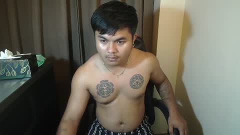 hunkyzeus online show from August 3, 3:51 pm