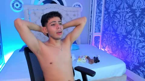 Lucas online show from May 19, 3:13 am