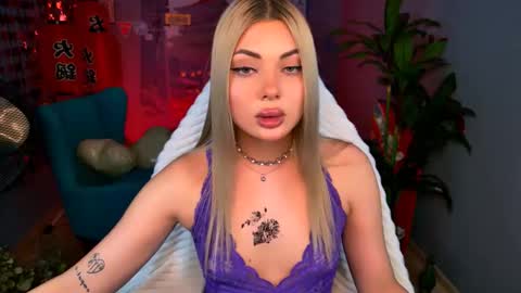 hyileyclark online show from February 20, 6:48 am