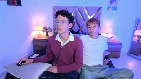 Son Hyunjin online show from November 7, 1:30 am