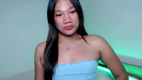 Snapshot of i_amdivine22 chatting on October 18, 4:22 pm Divine Mercy online show from October 18, 4:22 pm