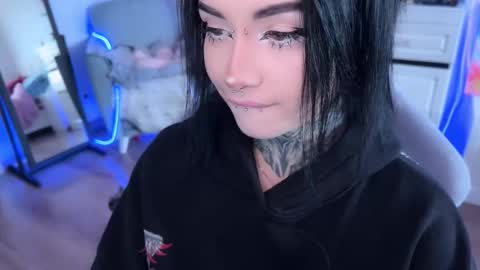 Snapshot of i_died_again chatting on September 22, 11:14 am Asya online show from September 22, 11:14 am
