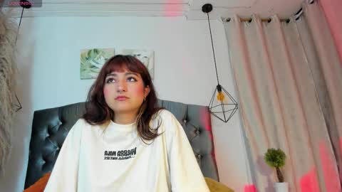 Snapshot of iam_alaskha chatting on October 14, 12:52 pm alaskha online show from October 14, 12:52 pm