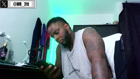 Mr H Independent model online show from October 27, 4:01 am