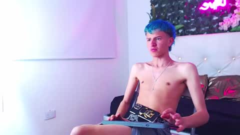 Snapshot of iam_lukas__ chatting on October 10, 4:51 am iam_lukas__ online show from October 10, 4:51 am