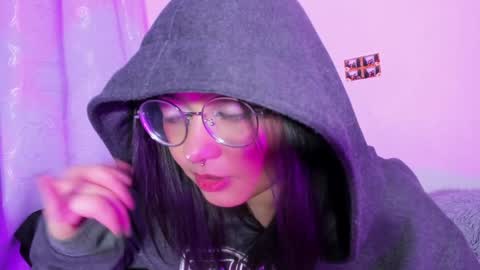 Zoe 3 online show from December 11, 9:41 am