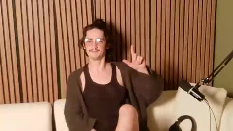 Auhsel online show from March 13, 1:53 am