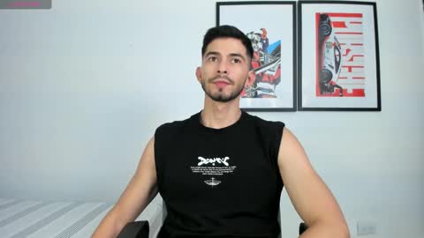  INDEPENDENT MODEL online show from March 7, 11:49 pm