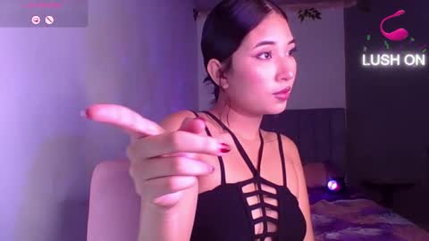 iamkyliewest online show from March 22, 6:39 am