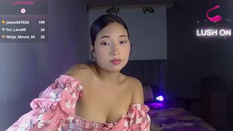 iamkyliewest online show from March 24, 7:03 am