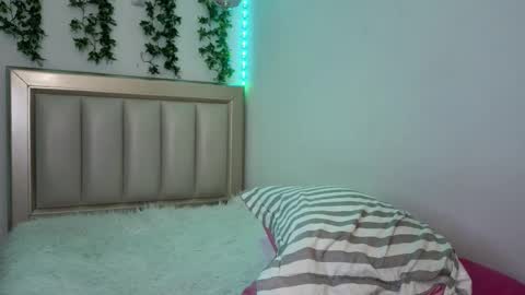 Nyxy online show from January 7, 5:29 pm