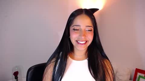 Camila online show from January 13, 1:46 am