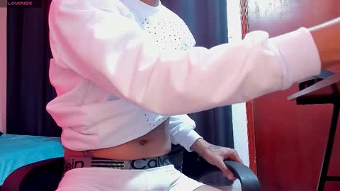 IAN LEIN online show from November 30, 4:41 am