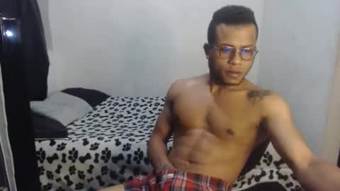 ian_tuner online show from February 25, 5:11 am