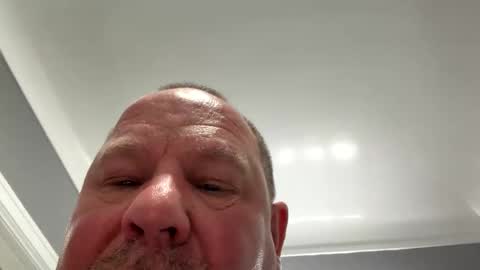 icanmakeyousquirt69 online show from June 4, 8:26 pm