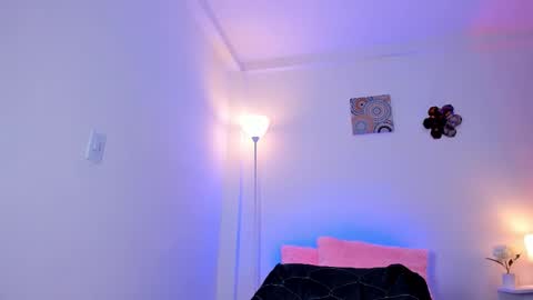 Snapshot of ice_grace chatting on September 10, 1:34 pm ice online show from September 10, 1:34 pm