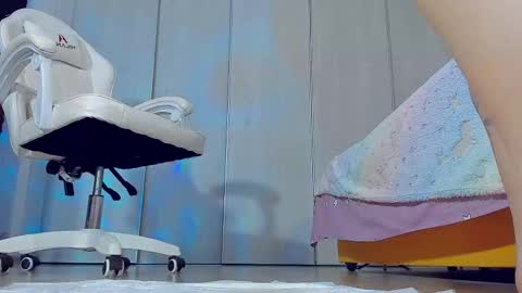 Nana online show from February 28, 5:17 pm