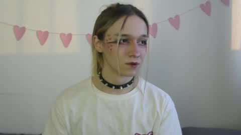 Jade online show from March 18, 2:34 pm