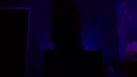 Snapshot of iceecloudz chatting on October 19, 11:09 pm Shomeagudtyme online show from October 19, 11:09 pm
