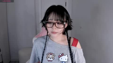 Hitomi   online show from February 17, 6:51 pm